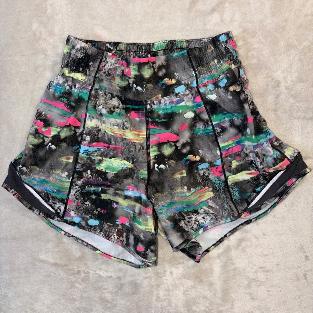 Lululemon Hotty Hot Lined Short Paint Drift Multi Abstract Print Size 4